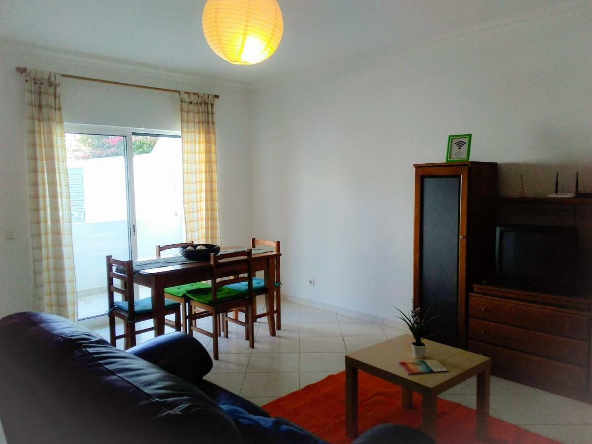 Apartamentos Monica Quarteira Exteriér fotografie