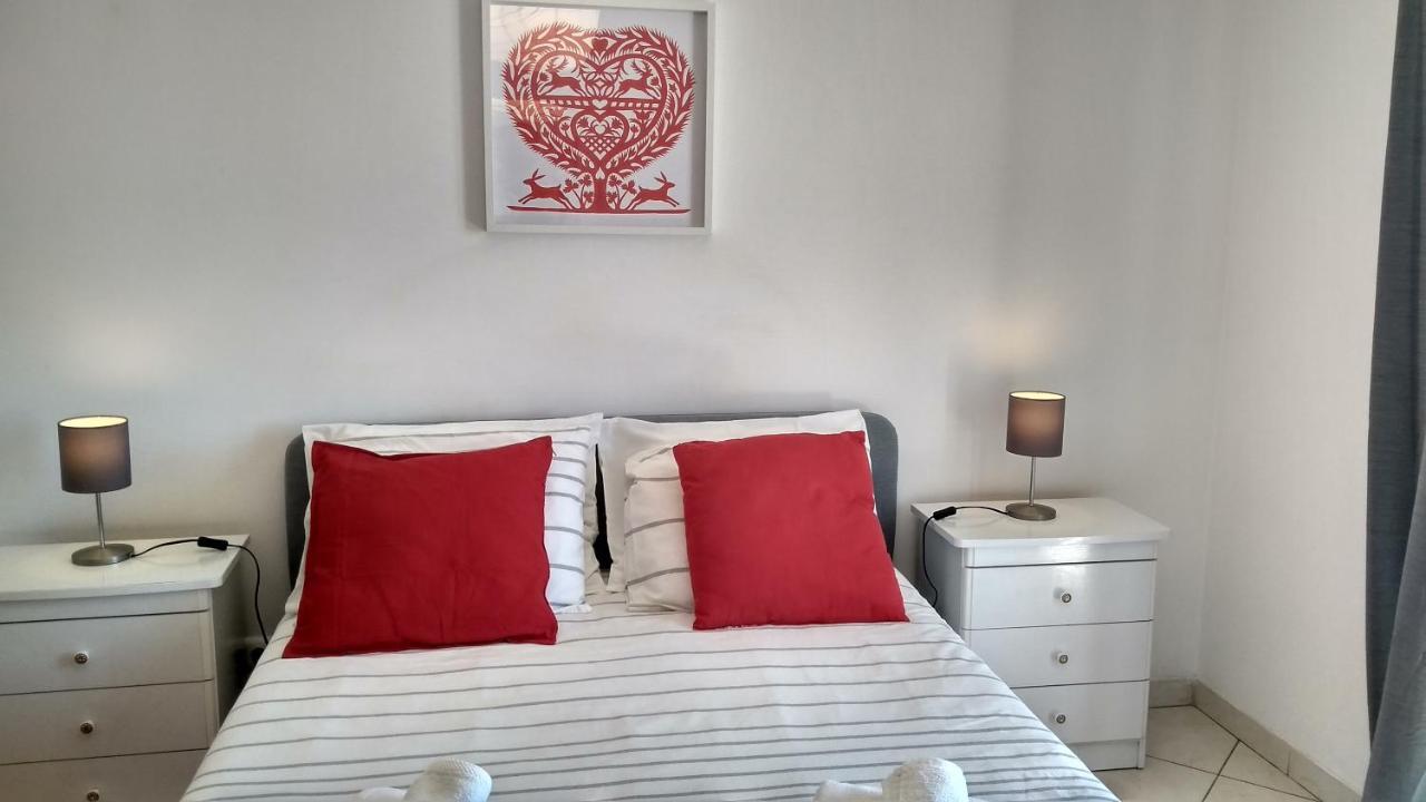 Apartamentos Monica Quarteira Exteriér fotografie